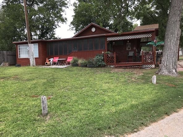 1239 Willow Beach Rd, Graford, TX 76449